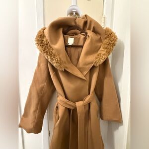 H&M tan coat like new